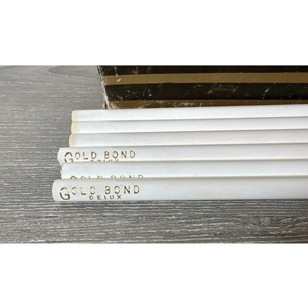 Vintage Gold‎ Bond Line Paramount Wood Cased Advertising Pencils Chicago Tribune